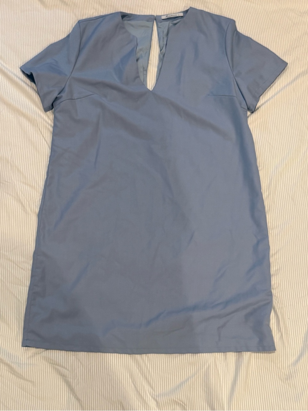 Light Blue Midi Dress with Keyhole Neckline - Unknown Brand